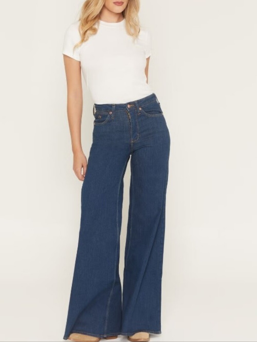 🆕️👖Wrangler x Lainey Wilson Cheeky Wideleg Denim Jeans, Sz 29